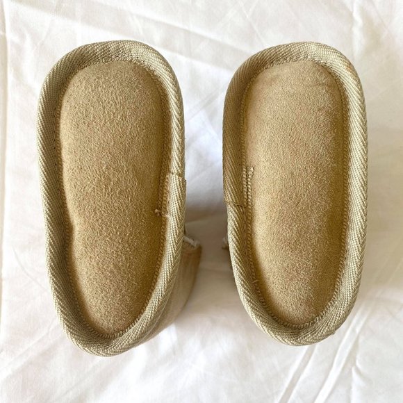 NWOT Classic UGG Australia Baby Uggs real genuine sheepskin winter fleece boots♡ - Picture 10 of 10